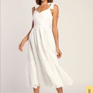 LULU’S PERFECT VACATION WHITE EYELET MIDI DRESS